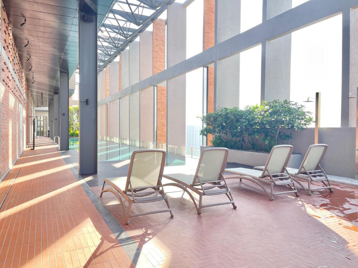 Modern 2B2B Apt Near Mid Valley - Wifi - Infinity Pool - Gym Kuala Lumpur Exterior foto